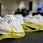 Liberali slave! Povratak obaveznog nošenja maski u zdravstvenim ustanovama širom SAD