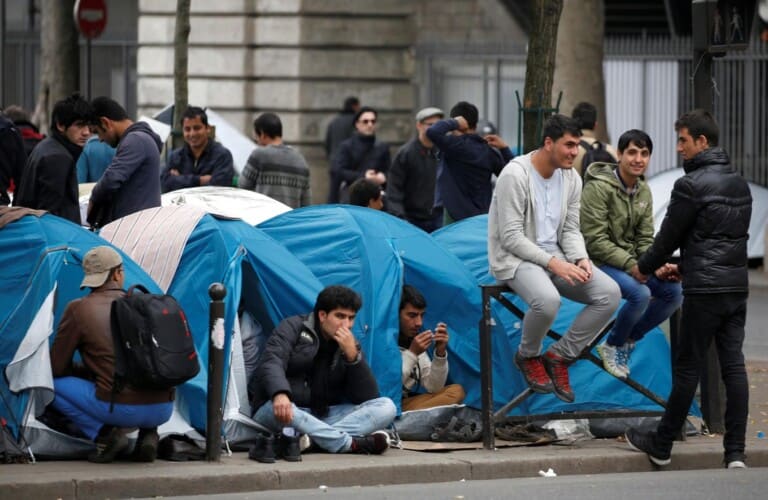  Velika većina Francuza protivi se rešavanju demografskog pada migracijom