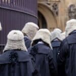 Sudijama u Engleskoj i Velsu dato odobrenje da koriste veštačku inteligenciju u pisanju pravnih mišljenja