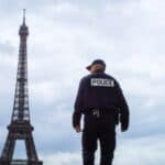 Napad u Parizu! Muškarac nožem izbo jevreja na sred ulice