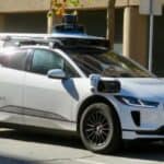 Nižu se saobraćajne nezgode izazvane autonomnim vozilima! Automobil bez vozača sada pregazio biciklistu u Americi