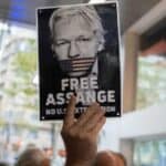 U sredu "Dan D" za Asanža: Njegova žena upozorava da će „umreti“ ako bude izručen SAD