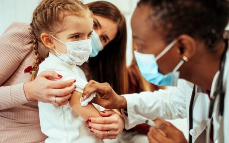  Tajni izveštaj CDC-a: Vakcine protiv Covida ubile su pola miliona dece i mladih