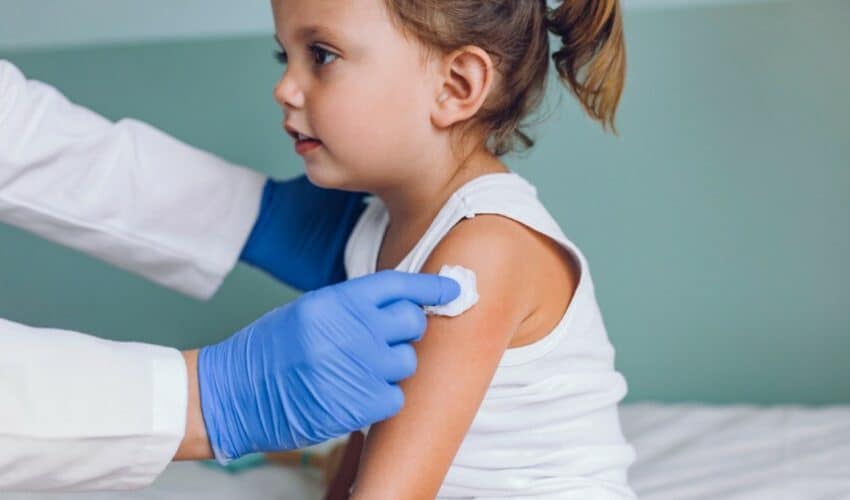  Bajdenove demokrate počinju da vakcinišu decu i bez pristanka roditelja!