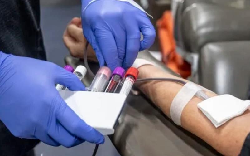  Američki Crveni krst počinje da pita davaoce krvi da li su primili vakcinu protiv Covida