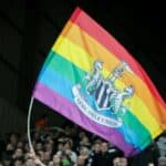 Ludnica! Navijaču zabranjeno gledanje utakmica Premijer Lige zbog proizvanja TRANSRODNE IDEOLOGIJE