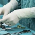 Veliki broj ljudi koji su bili podvrgnuti estetskim operacijama na grudima i zadnjici dobili su smrtonosne gljivične infekcije