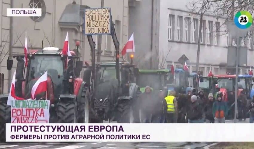  Poljoprivrednici blokirali celu Poljsku