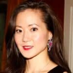 Svastika Američkog senatora Miča Mekonela koja je ujedno i direktorka Kineske Banke pronađena mrtva