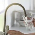 Vlada Velike Britanije planira da doda fluor u vodu iz slavine