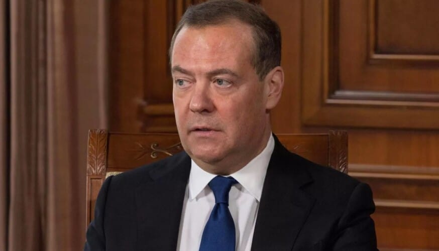 Medvedev poručio Francuzima: Likvidacija vaših vojnika u Ukrajini biće prioritet