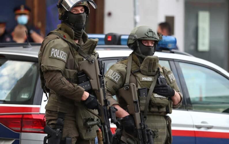  Dronovi, vatreno oružje i tajna policija: Kako se Austrija priprema za povećanu pretnju od terorizma za Uskrs