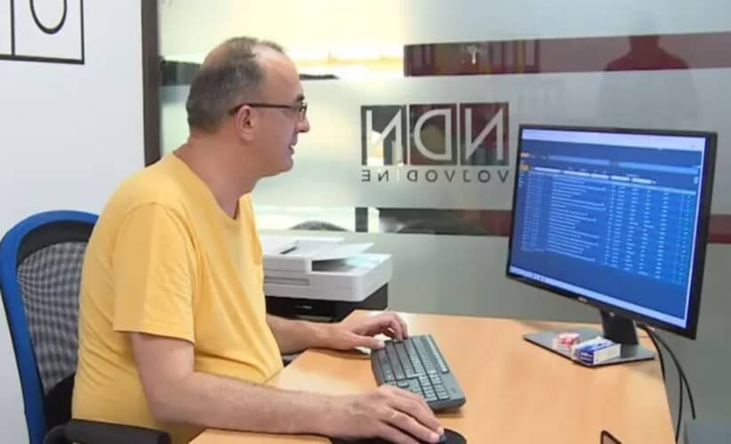  Mediji: Dinko Gruhonjić dobija 330.000 dinara po tekstu od stranih fondacija
