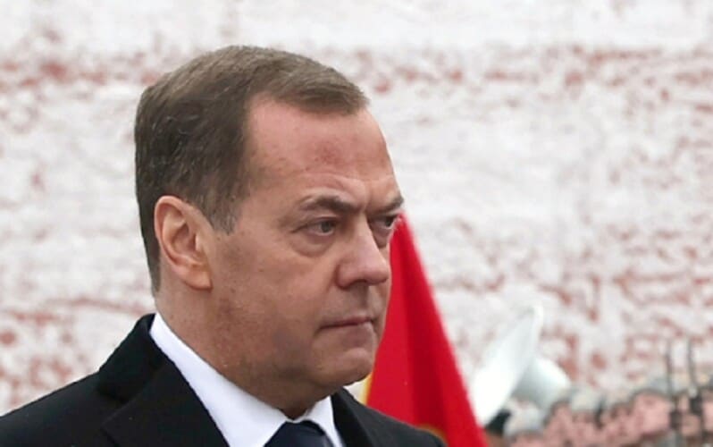 NEMAČKA se sprema za RAT sa RUSIJOM - Medvedev