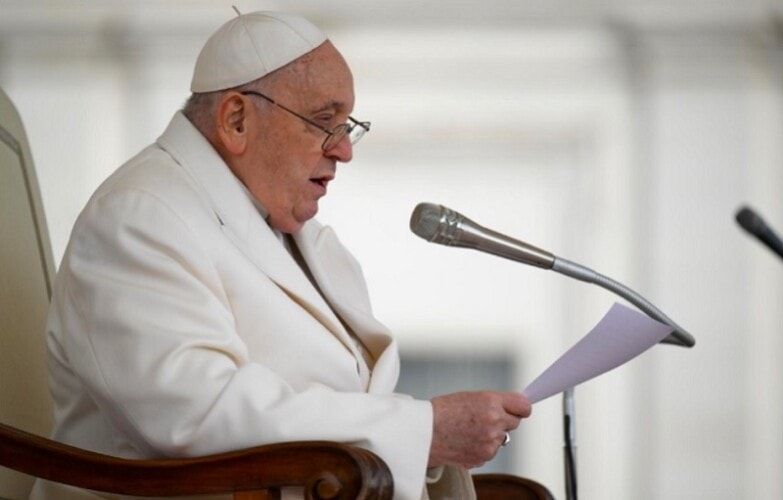  Papa Franja osuđuje „anti-vaksere“, naziva odbijanje vakcina protiv COVID-a „skoro samoubilačkim činom poricanja“