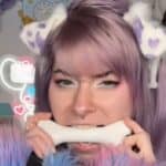 Američka zvezda društvenih medija se identifikuje kao pas: 'Šetaju' je na povocu