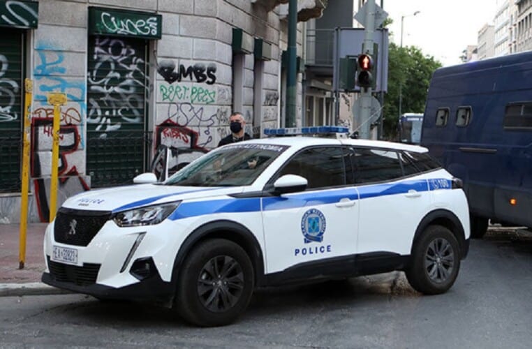  POLICAJAC u Grčkoj uhvaćen sa 100 kilograma marihuane u službenom automobilu