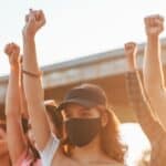 Ljudi koji zastupaju "woke" ideologiju su češće nesrećni, anksiozni i depresivni, sugeriše nova studija