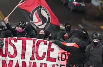 Francuska: Antifa počela da sprovodi napade na konzervativne političare