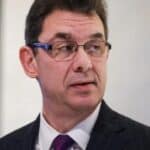 Pfizer primoran da se izvini zbog promovisanja „opasnih lažnih vesti“ o mRNA vakcinama