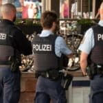 Nemačka: Policija traga za 6 migranata koji su grupno silovali dve 14-godišnje devojčice u Rostoku