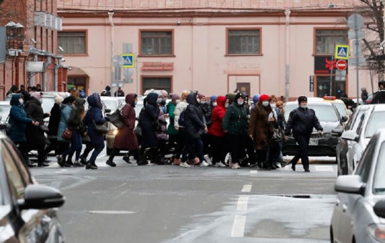  Rusija: Masovne deportacije ilegalnih migranata nakon terorističkog napada u Moskvi