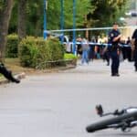 Švedski nacionalisti pozivaju na objavu rata bandama nakon što je otac ubijen ispred 12-godišnjeg sina