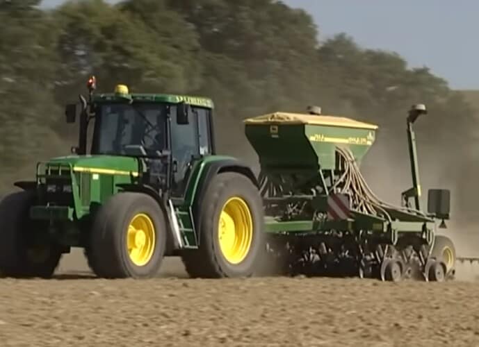  U Srbiji će od sledeće godini biti zabranjeni traktori bez kabine – Preko 150.000 traktora će biti beskorisno