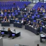 LUDILO! Nemački parlament glasa za dekriminalizaciju posedovanja dečje pornografije