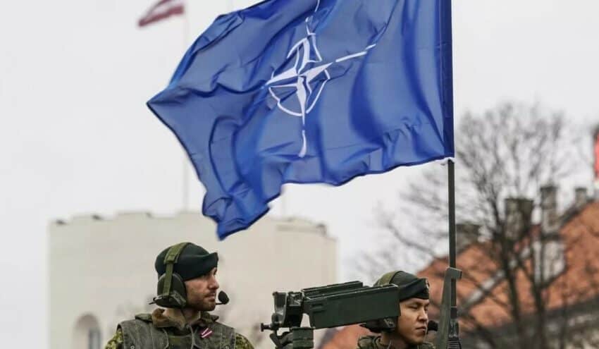  Budimpešta upozorila Zapad: Ulazak NATO snaga u Ukrajinu znači početak Trećeg Svetskog Rata