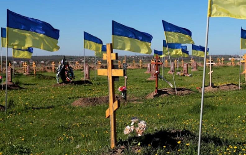  Mađarski ministar upozorava da EU želi regrutaciju evropske omladine zbog velikog broja ukrajinskih žrtava