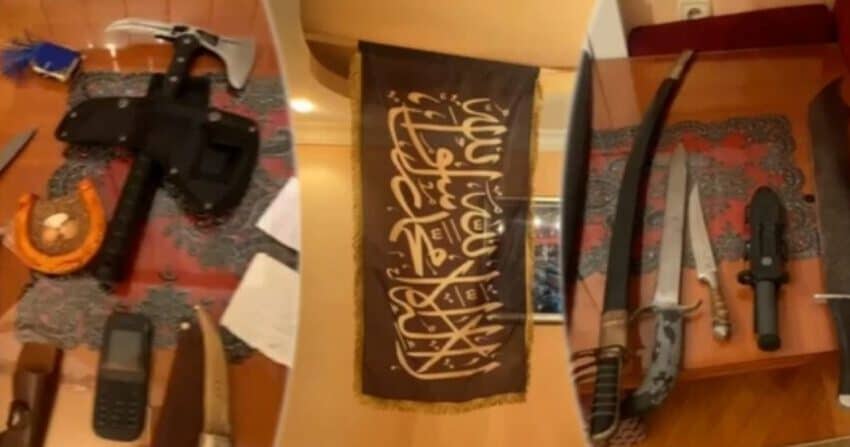  U stanu ekstremiste pronađene sablje i zastave Islamske države! Vehabija iz Novog Pazara bio naoružan do zuba! (FOTO, VIDEO)