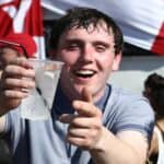 Nemačka policija zabranila navijačima iz Engleske da piju pivo pred utakmicu sa Srbijom ali mogu da puše marihuanu