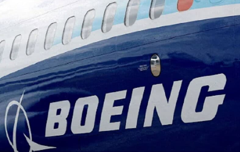  Boingov putnički avion ponirao tokom leta, hospitalizovano 13 ljudi