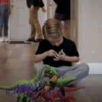 Rusija spasila stotine dece sa "farmi adrenohroma" namenjenih za Zapad