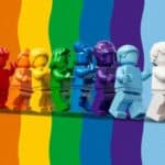 Zapadne vrednosti? LEGO za najmlađe napravio LGBTQ crtani film! U Diznilendu organizovana Gej parada za decu! (VIDEO)