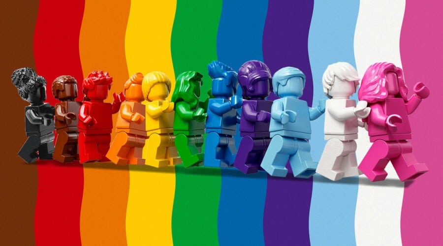 Zapadne vrednosti? LEGO za najmlađe napravio LGBTQ crtani film! U Diznilendu organizovana Gej parada za decu! (VIDEO)