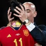 Vrhovni sud Španije proglasio poljubac u obraz bez pristanka kao seksualni napad