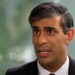 Britanski premijer kaže da bi tinejdžeri koji odbiju da služe vojsku mogli da izgube vozačku dozvolu ili studentske kredite