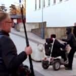 Švedska uvodi drakonsku „bezbednosnu zonu“ zbog kriminalnih bandi, dajući policiji neselektivna ovlašćenja da pretresa bilo koga