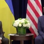 Tramp obećava da „Neće biti više beskrajnih isplata Zelenskom“