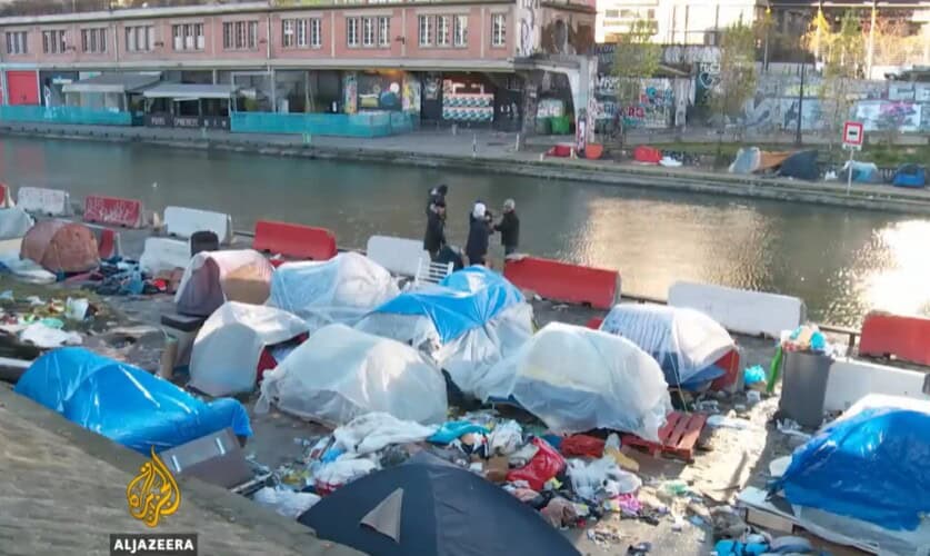  SOCIJALNO ČIŠĆENJE! Makron masovno uklanja beskućnike iz Pariza kako bi “očistio” grad pred Olimpijske Igre
