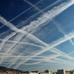 Piloti svedoče da hemijski tragovi nisu teorija zavere već činjenica zavere