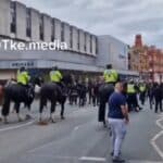 HAOS u Velikoj Britaniji se nastavlja, sve gori! Narod upao u hotel u kojem su migranti, policija se povlači! (VIDEO)