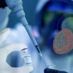 Korejski naučnici tvrde da mRNA vakcine sadrže nanočestice koje se mogu formirati u ugruške