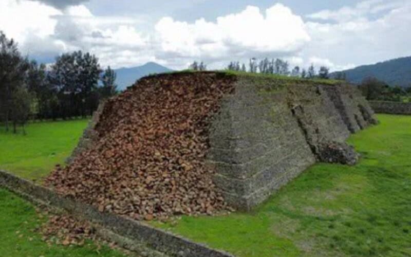  KLIMATSKA HISTERIJA: “Stručnjaci” tvrde da su klimatske promene krive za urušavanje hrama Maja