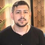 Britanski novinar koji je kritikovao zakone o borbi protiv terorizma uhapšen prema „Zakonu o terorizmu“