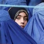 Novi zakoni talibana o porocima zabranjuju ženama da gledaju muškarce, pevaju u javnosti i samostalno putuju