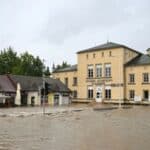 Budimpešta se sprema za najveće poplave decenije! Dunav nemilosrdno raste, angažovana vojska (VIDEO)