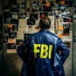FBI Insajder: Elita planira „napad sudnjeg dana“, želi da ukloni milione građana koji „ne poštuju pravila“